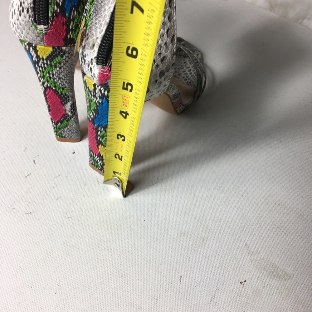 So Me Shayna snake skin pattern heels size 6.5 - Picture 6 of 7